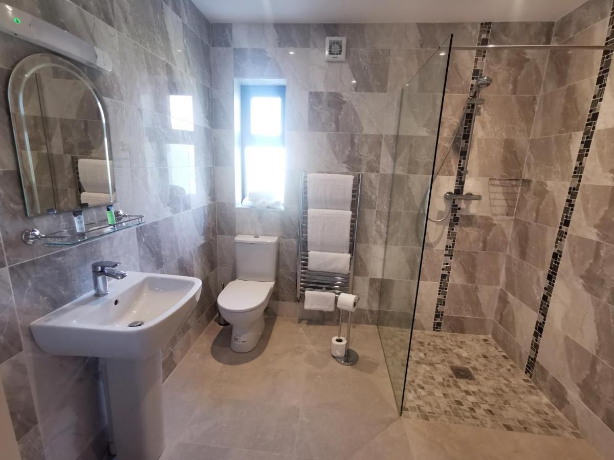 ホテル Hillview House Lusk エクステリア 写真