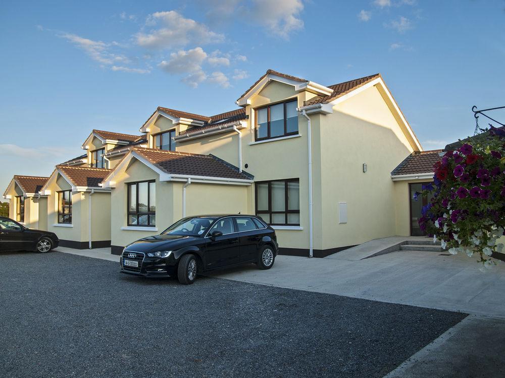 ホテル Hillview House Lusk エクステリア 写真