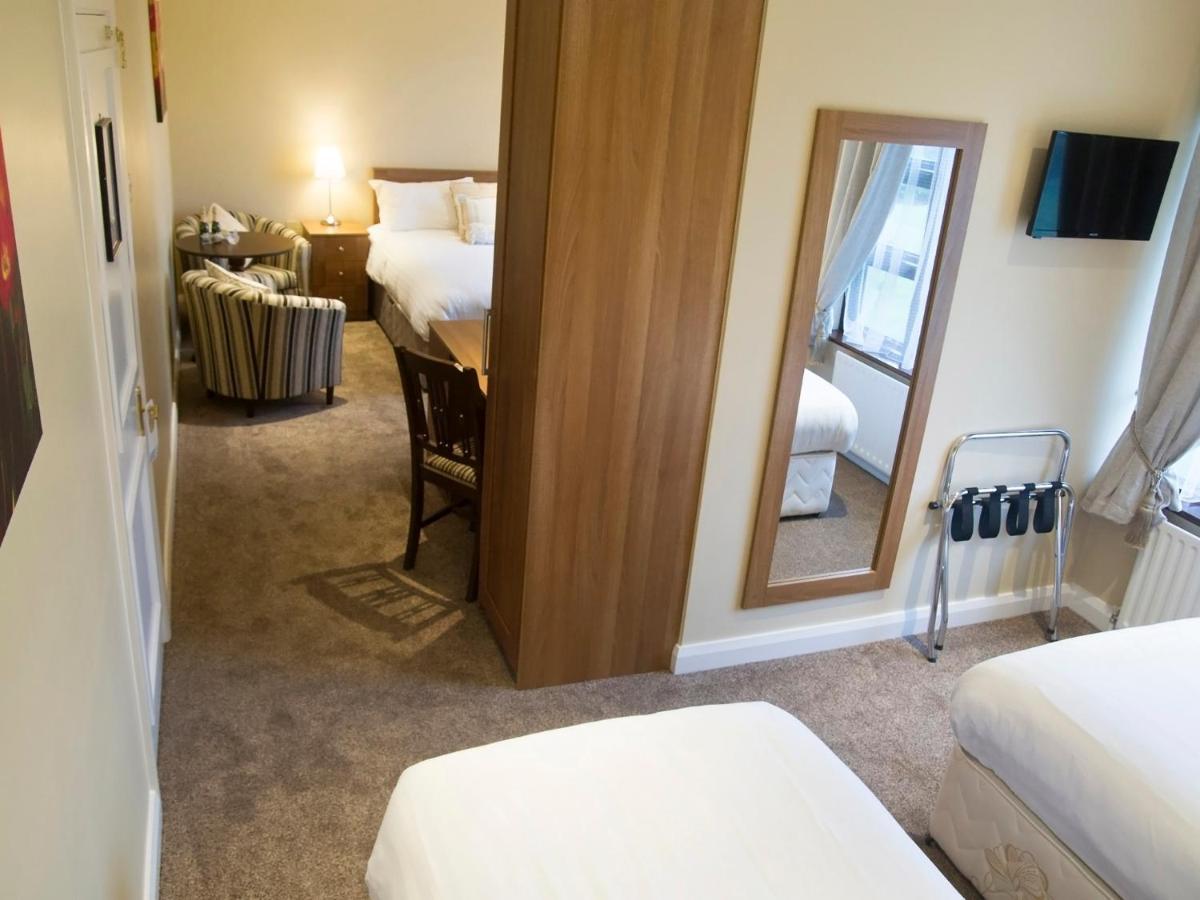 ホテル Hillview House Lusk 部屋 写真